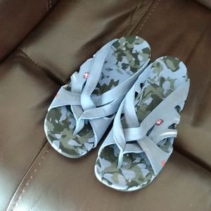 Ecco,size 38,flip flops